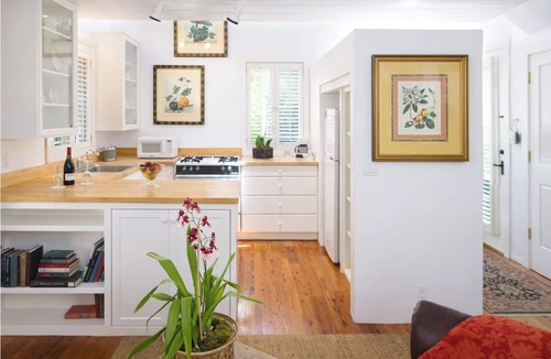 Upper East Bed & Breakfast | Simpson House Inn