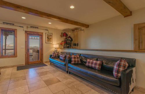 Truckee Villa | Skislope-Tahoe Villa
