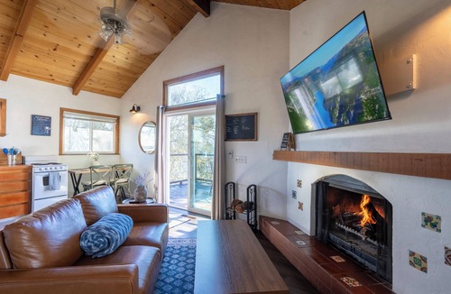 Carmel Valley Cottage | Soak in a Private Hot Tub while you Enjoy the Mountain Views, 30 days min.