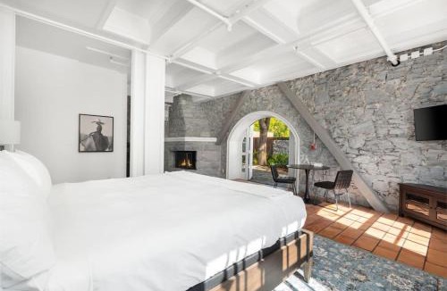 Santa Rosa Hotel | Sonoma Stonehouse Hotel