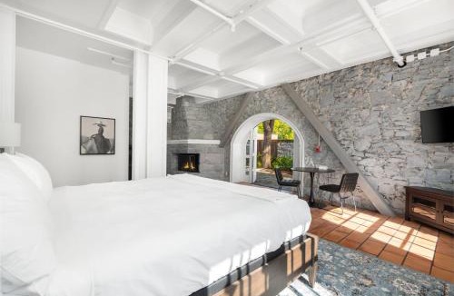 Santa Rosa Hotel | Sonoma Stonehouse Hotel