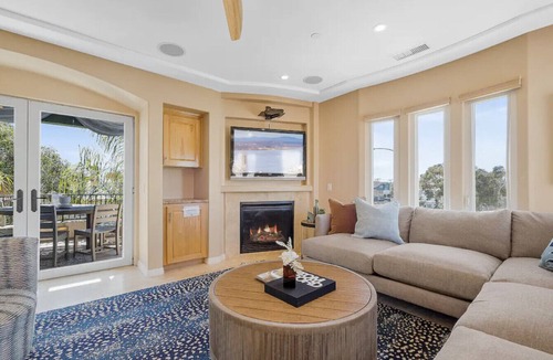 South Mission Beach House | South Mission Sand & Surf Retreat with AC & 3 Car Garage!