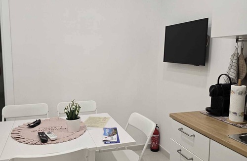 Montecalvario Apartment | Spaccanapoli House 42 starting point for visiting Naples