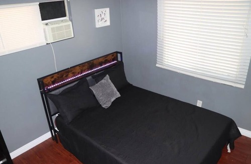 San Jacinto Apartment | Spacious 2-Bedroom Retreat in San Jacinto; Sleeps 6, AC & Pet-Friendly