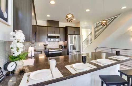 Old Southwest House | Spacious 2-bedroom with Loft townhome in charming Reno with all the amenities