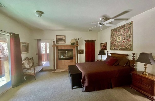 Three Rivers Cabin | Spacious 5-bedroom Lodge nestled at the Gateway to the Sequoias.