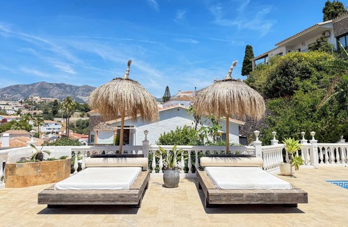Torreblanca Villa | Spacious 7- bedroom villa in perfect Fuengirola with private pool