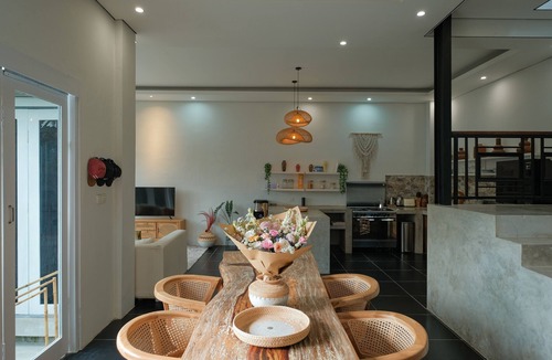 Tumbak Bayuh Villa | Spacious and Stylish private villa with pool