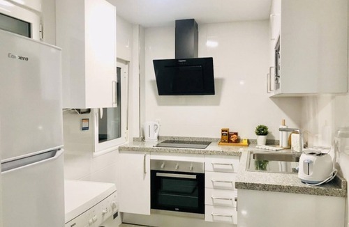 Los Tilos Apartment | Spacious apartment with terrace - Near Málaga city center