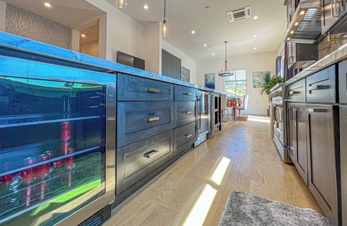 Santa Rosa House | Spacious Modern House with Views in Heart of Sonoma Wine Country