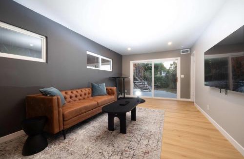 North Park House | Spacious & Newly Renovated Villa in San Diego - Perfect for Families
