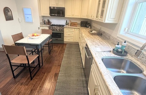 Greater Wilshire - Hancock Park House | Spacious, Stunning and Tranquil Historic Spanish Home in Beautiful Hancock Park!