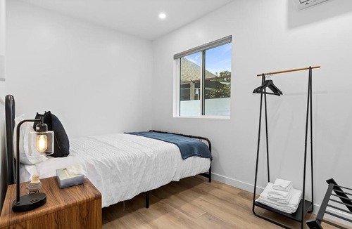 Los Angeles House | Spacious w/2BR 1bath - near DTLA East Los Angeles