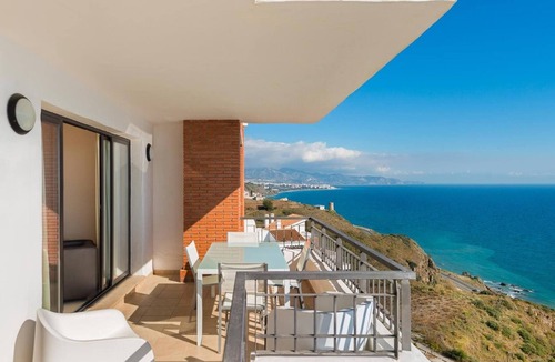 Torrox Costa Apartment | Spectacular front sea view apartment