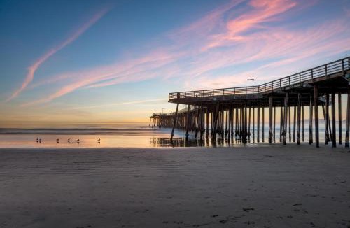 Oceano House | Steps To #PismoBeach with Poker, Foosball, FREE EV Charger, and Bikes
