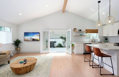 Silver Strand House | Steps To The Ocean - New 3 bed/2 bath Silver Strand Oasis 1 House from the Beach