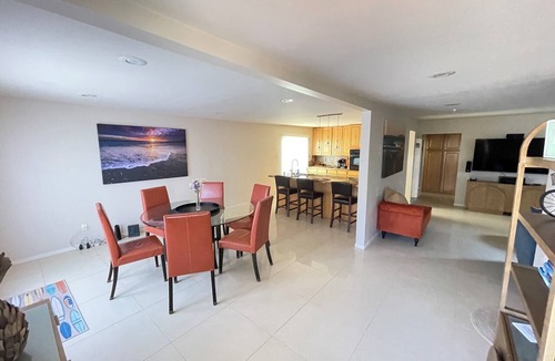 Silver Strand House | Strand N Sea Beach Hot Tub Pet Friendly Channel Islands Harbor