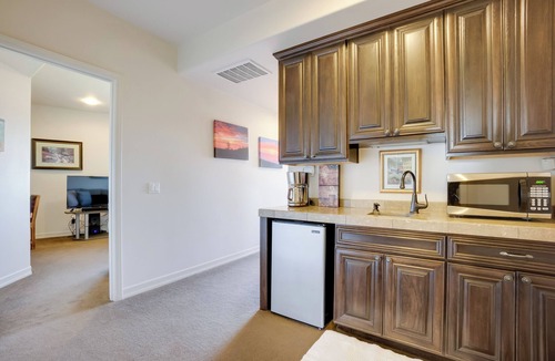 Smith River Apartment | Stunning 360 Ocean Views, Near Redwoods NP!