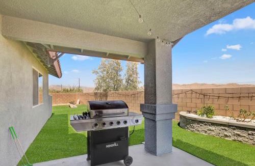 Yucca Valley Villa | Stunning Joshua Home with Pool, Spa, & Game Room!