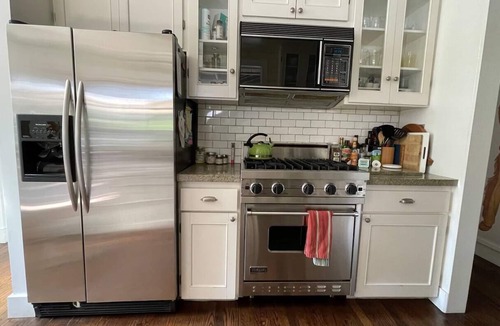 Silver Lake House | Stylish 2-Bedroom House in the Heart of Silverlake