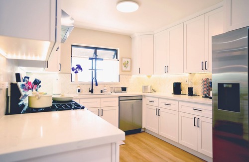 North San Jose House | Stylish Mid-Century Family 4BR Hideaway - San Jose & Milpitas