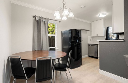 Southeastern Sacramento Apartment | Stylish Private Studio Minutes to Downtown & UCD Med Center