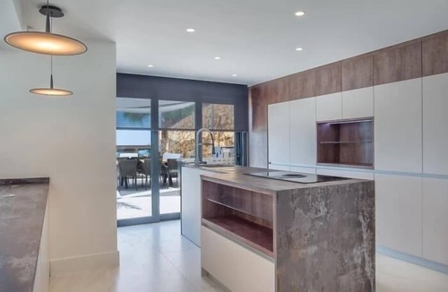 Golden Mile Villa | Sunrise villa marbella 7bedrooms budget holidays