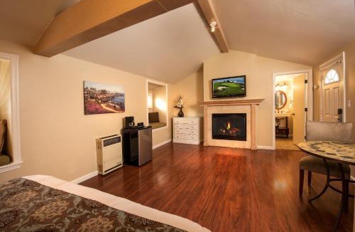 Pacific Grove Hotel | Sunset Inn Pacific Grove