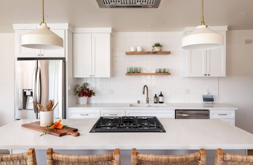 Townsite Villa | Sunsets, Ocean & watch the Dolphins! SPA, BBQ, Fire Pit, EV Charger, Pets Ok