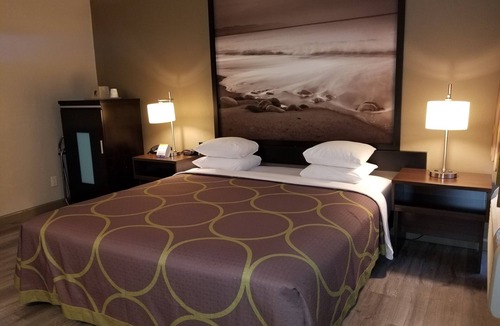 Culver - West Hotel | Super 8 by Wyndham Los Angeles-Culver City Area