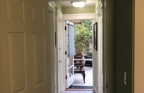 La Jolla Mesa Apartment | Superb 1-bedroom Guest Suite in sunny La Jolla just perfect for a getaway trip!