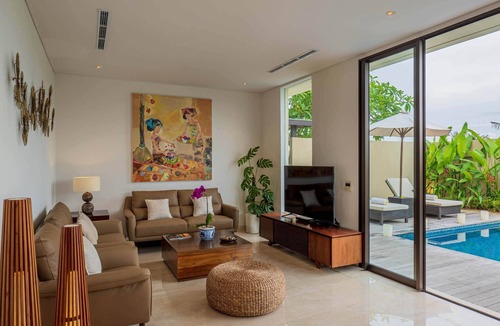 Ketewel Villa | Svarga 3 Bed Beachfront Brand New Stylish Private Pool Villa, Lawn & Gazebo
