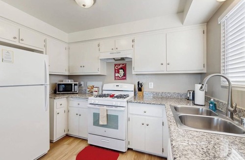 Grover Beach House | Terrific home close to the beach, restaurants, parks, and activities w/free WiFi