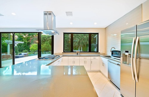 The Flats Villa | The Beverly Hills Estate & Tennis Court