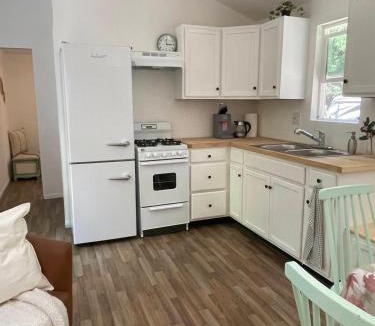 Klamath Ski Chalet | The Black Bear Cabin