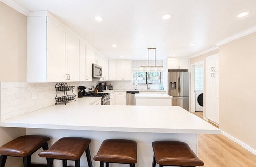 Lower Kingsbury House | The Granite Springs Hideaway. Close to down town, BBQ, Hot Tub (SL145)