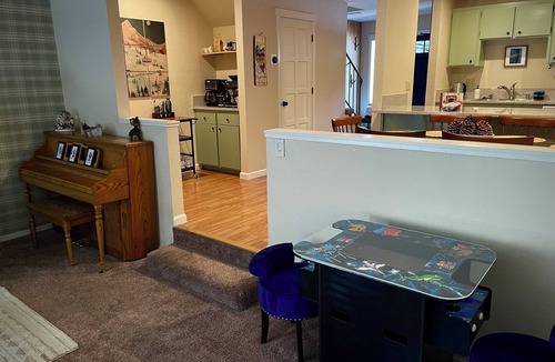 Incline Village House | The Incline Cabin, Hot Tub | Fireplace | Arcade | 5min to Diamond Pk