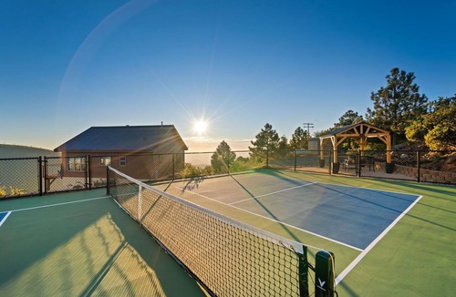 Julian House | The only mountaintop pickleball ranch in Southern California. 1 hour from San Diego.