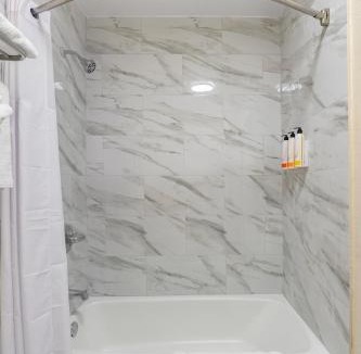 Vallejo Hotel | The Prime Suites, Vallejo - Napa Valley and Six Flags Discovery Kingdom