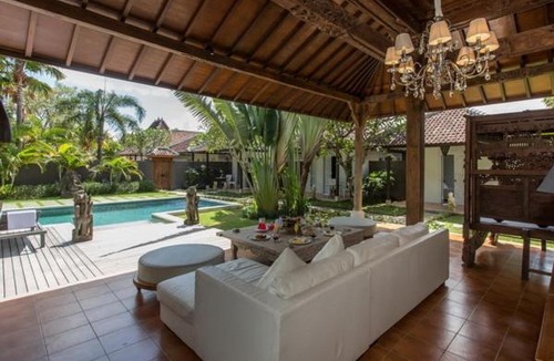 Batu Bolong Resort | The Radian Villa