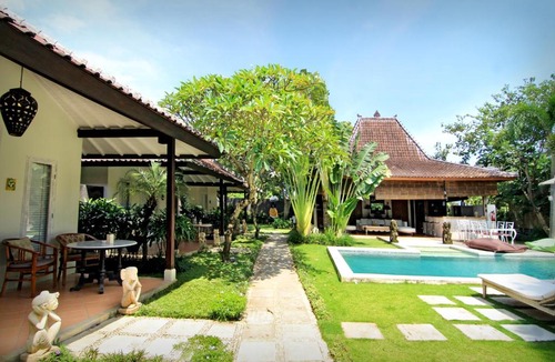 Batu Bolong Resort | The Radian Villa