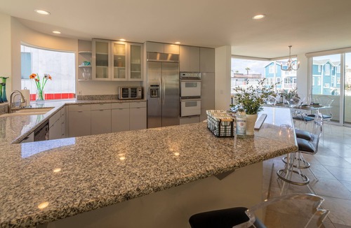 Silver Strand House | Time2Relax at this Beachfront House on Silverstrand!
