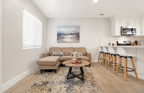 Fullerton House | Top-Rated 2BR Home · 5 Miles to Disneyland