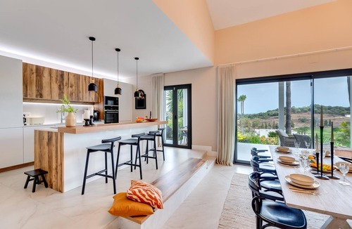 New Golden Mile Villa | Top Renovated 4BDRM Luxury Villa - Frontline Golf