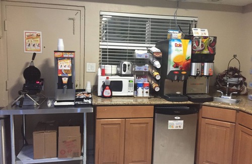 Brawley Hotel | Townhouse Inn & Suites