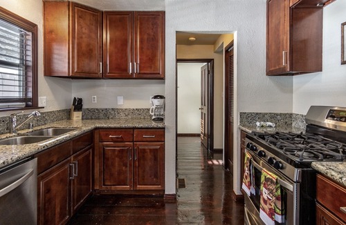 The Village Cabin | Trail Blazer Cozy Family Cabin- Downtown Village Location- Hot Tub- Pool Table