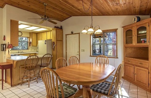 Pine Cove Cabin | Treetop Getaway in the Ponderosa Pines