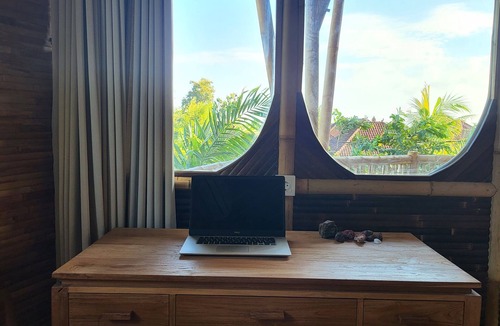 Buduk Villa | Tropical Bali Bamboo Villa - 7 Minutes from Canggu
