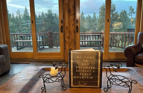 Eagle Mountain Estates House | Ultimate Mountain Hideaway Private Jacuzzi, Outdoor Dining & Unforgettable Views