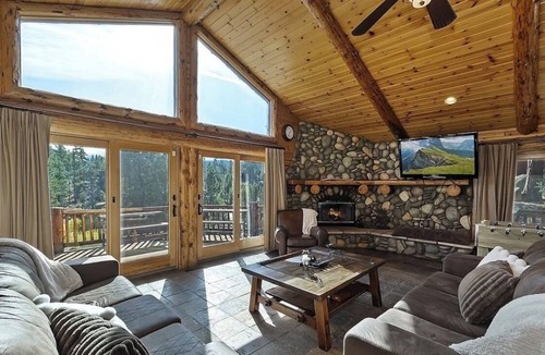Eagle Mountain Estates House | Ultimate Mountain Hideaway Private Jacuzzi, Outdoor Dining & Unforgettable Views
